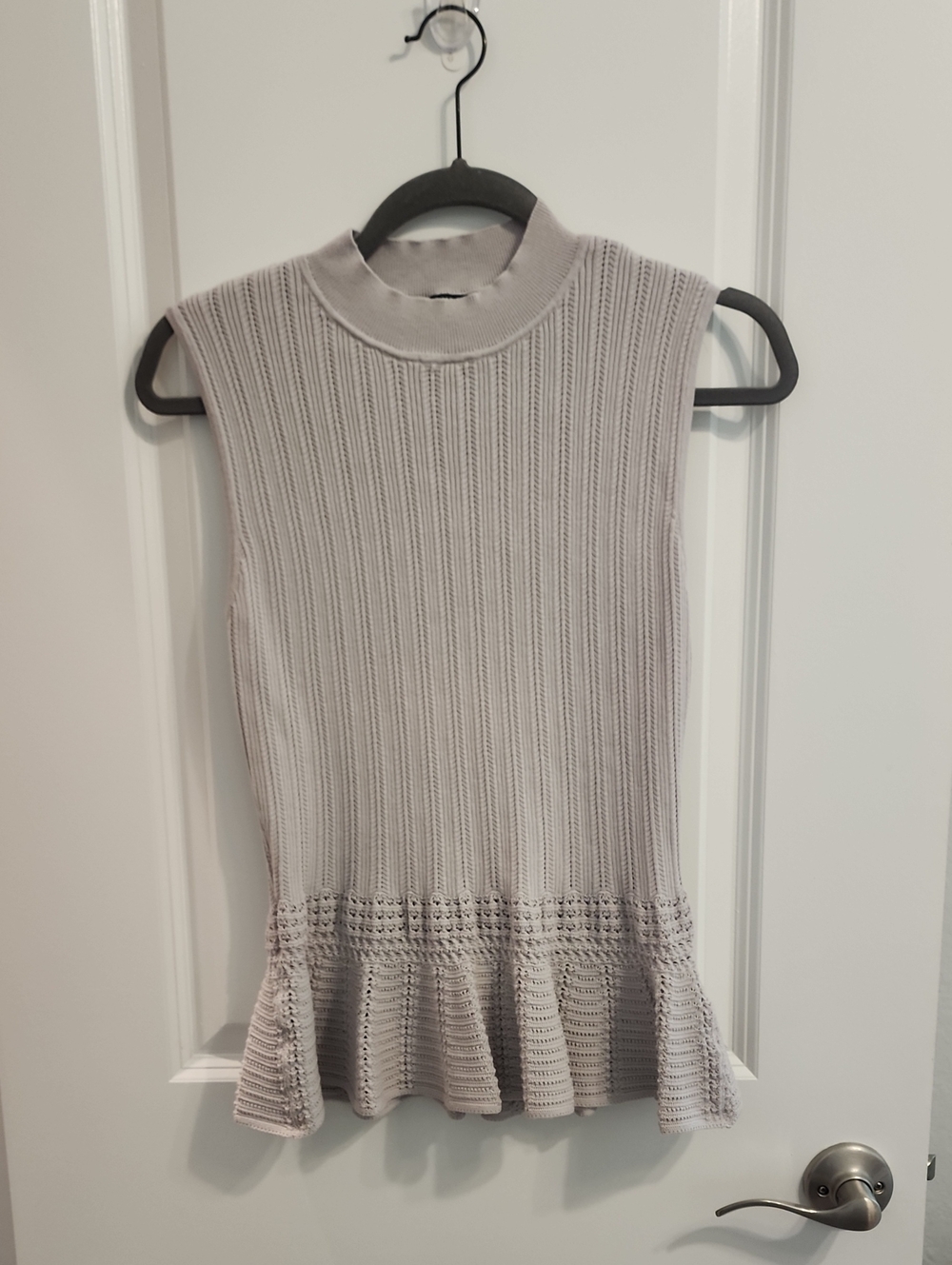 T Tahari Pointelle Sleeveless Ribbed Peplum Top - Gray Platinum Small